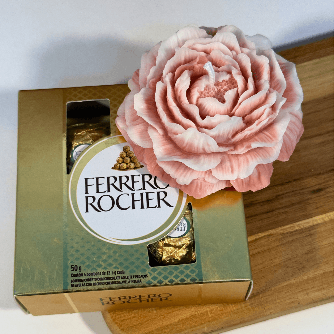 Caixa Vela Flor + Ferrero (M) - Dia das Mães